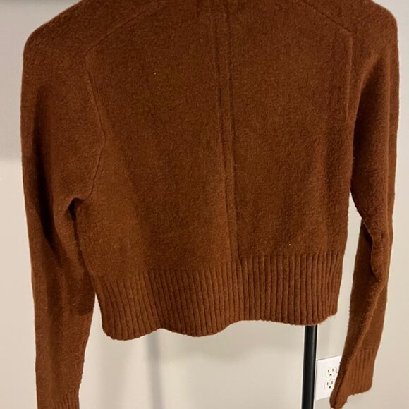 Target Sweater- Universal Threads - Picture 2 of 2